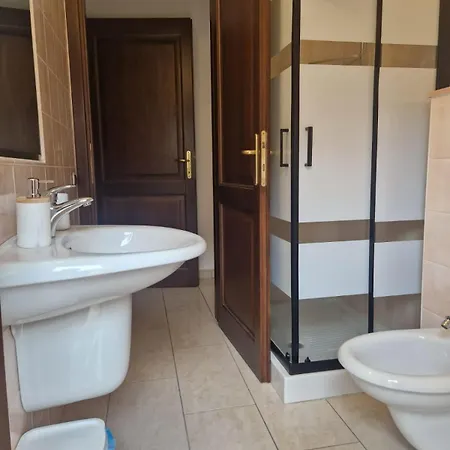 Dimoras 3br Center Balcony & Parking Apartman Olbia