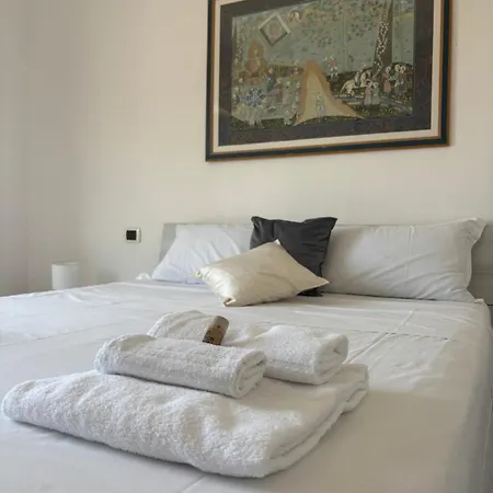 Dimoras 3br Center Balcony & Parking *