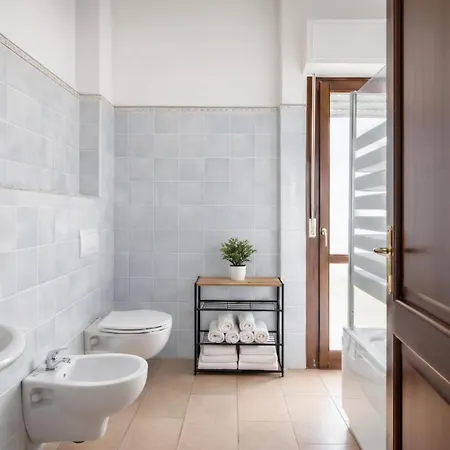 Dimoras 3br Center Balcony & Parking Appartement *