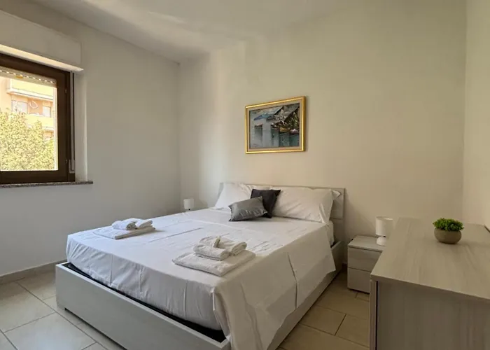 Dimoras 3br Center Balcony & Parking Appartement *